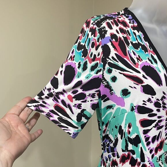 NWOT Anita Abstract Wrap Dress.  Size S small 4/6 - Picture 3 of 10